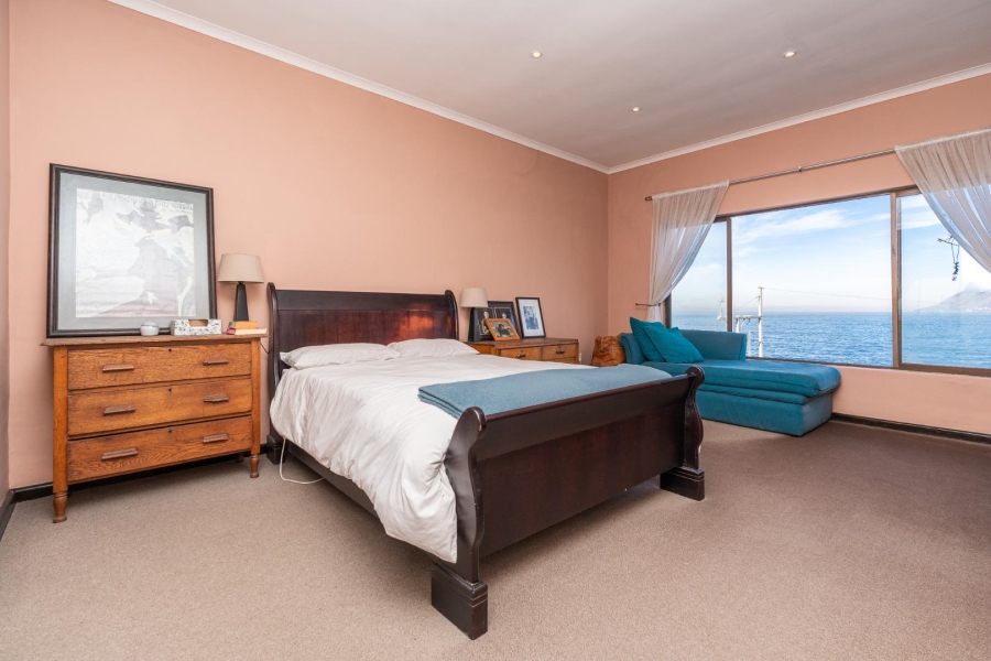 4 Bedroom Property for Sale in Kalk Bay Western Cape